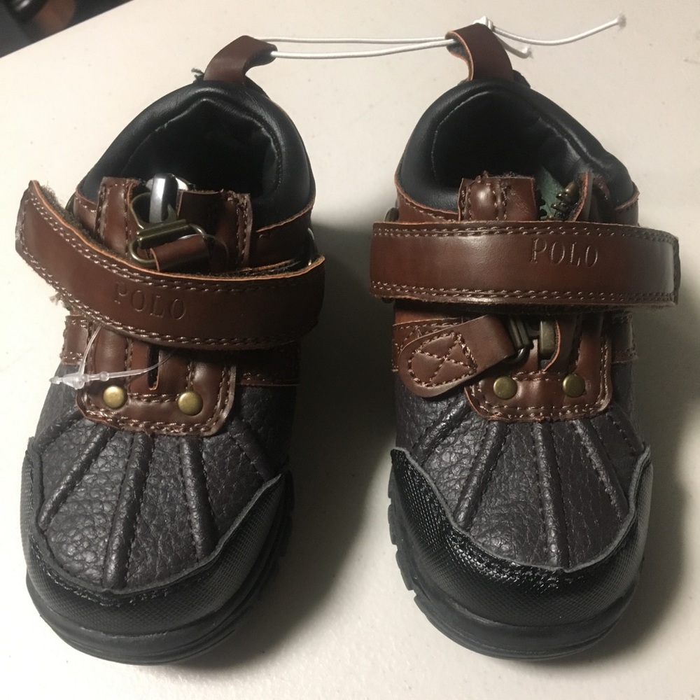 Little boys size 6 polo sneakers